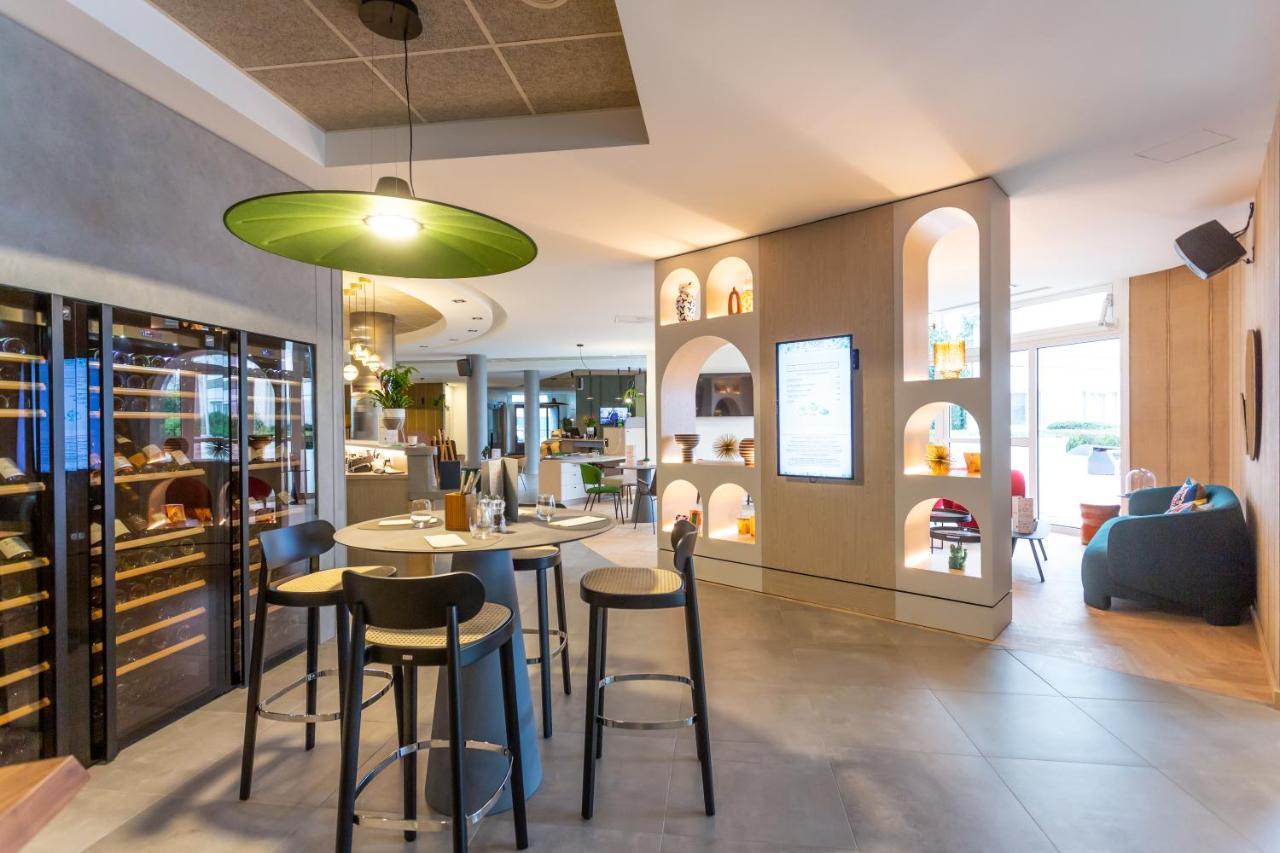 Novotel בורז'ה מראה חיצוני תמונה