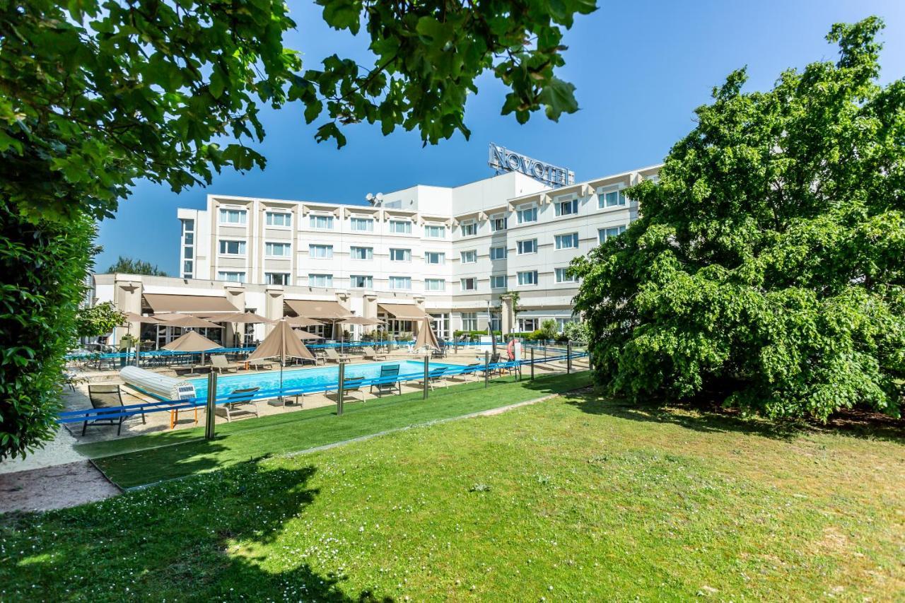 Novotel בורז'ה מראה חיצוני תמונה